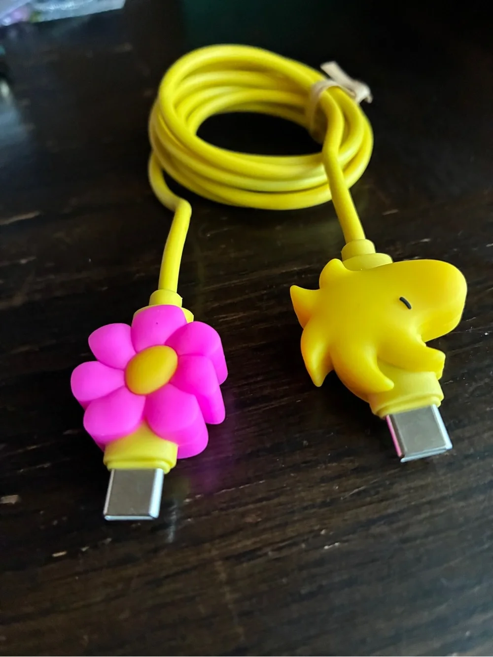 Peanuts Yellow USB-C Cable with Pink Flower Accent